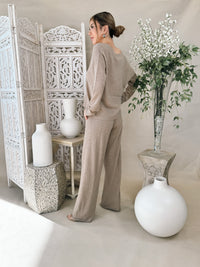 W. Cashmere Iman V Neck Sweater
