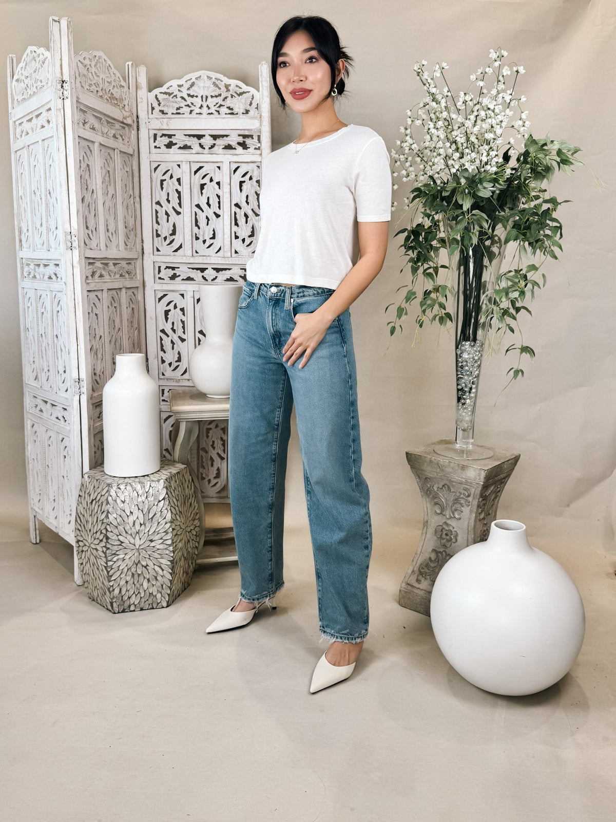 Frame Low Slung Barrel Jean