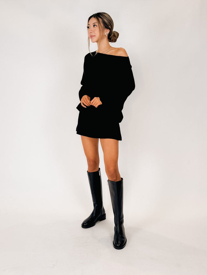 Milio Milano Ribbed Cuffed/Hem Asymmetrical Sweater