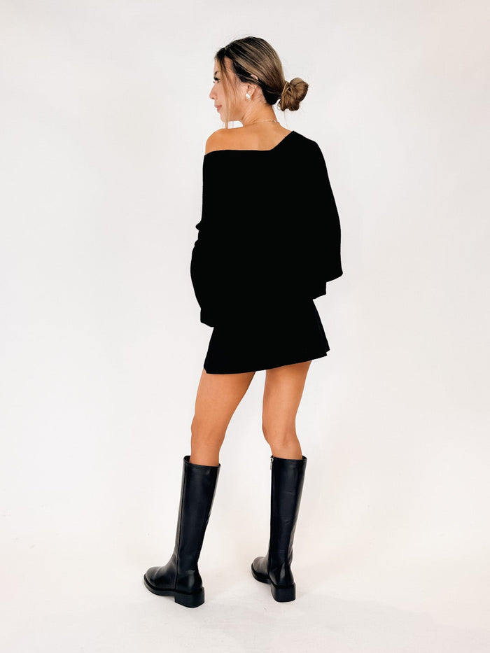 Milio Milano Ribbed Cuffed/Hem Asymmetrical Sweater