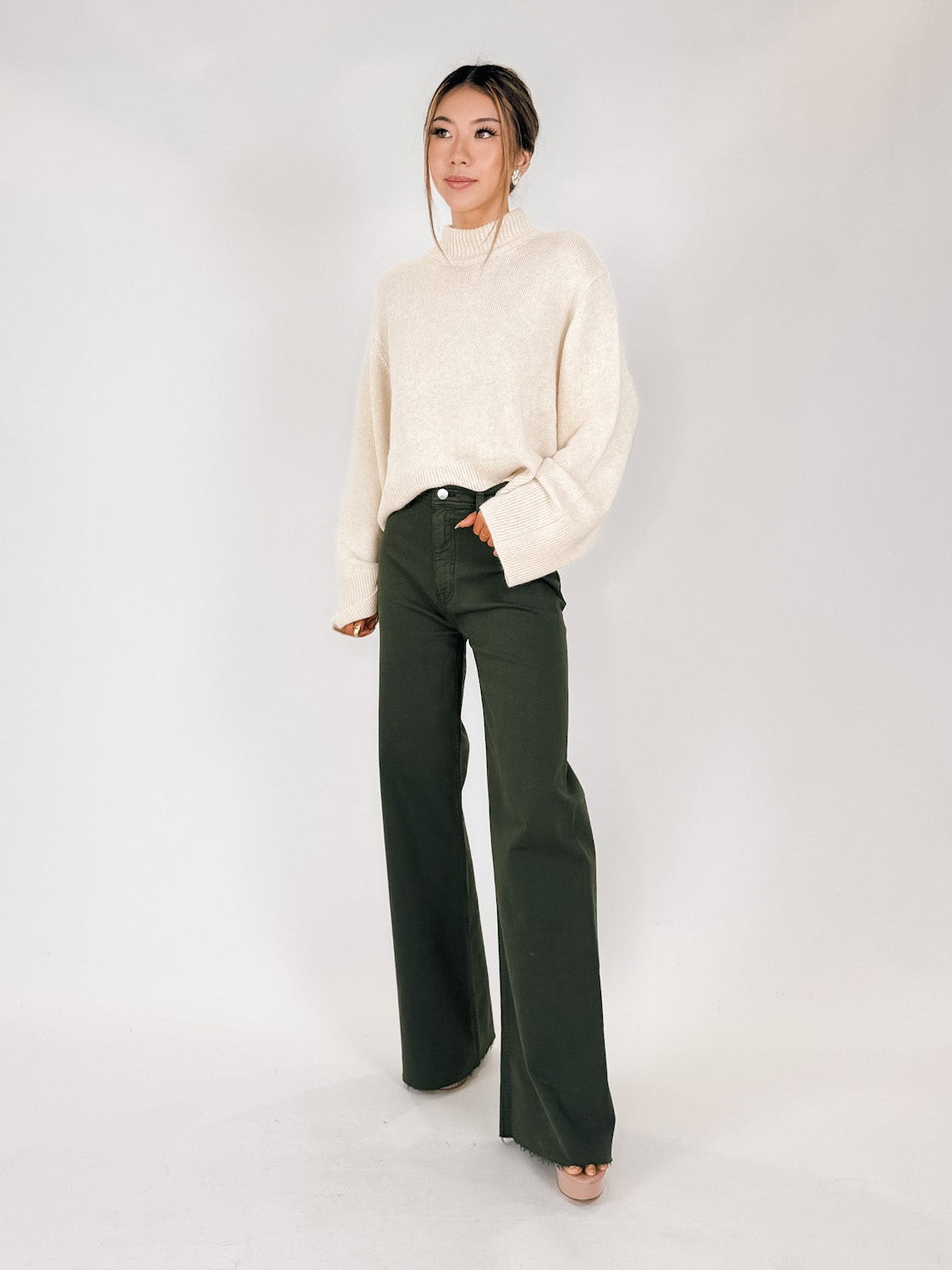 NIA Yvonne Sweater