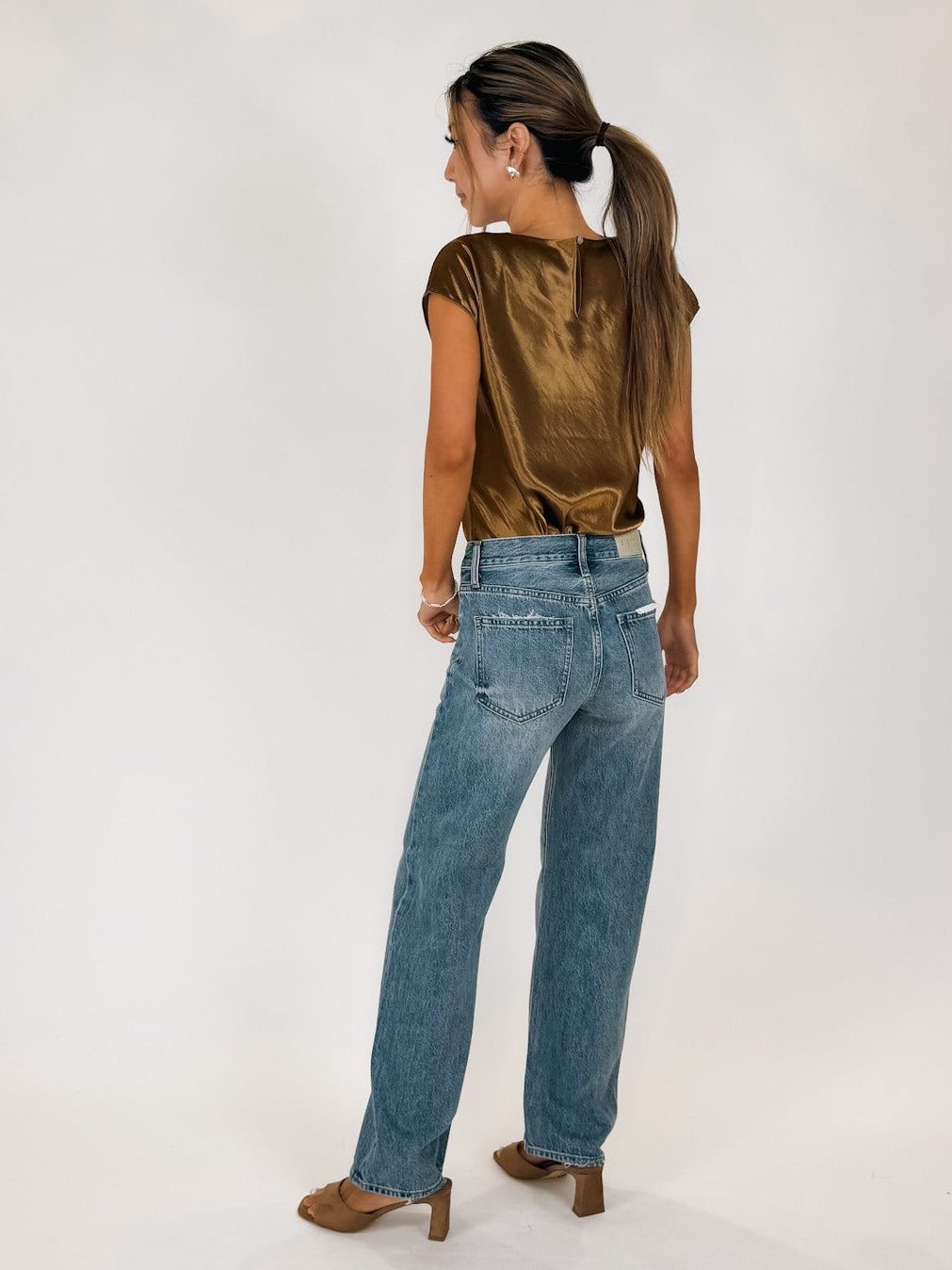 Pistola Lexi Mid Rise Bowed Straight