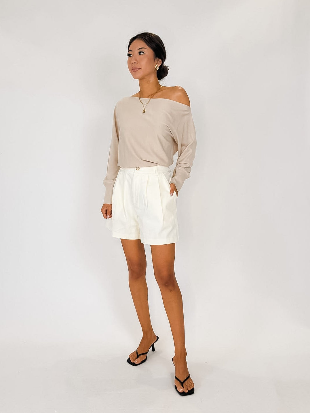 perfectwhitetee Mei Twill Double Pleated Short