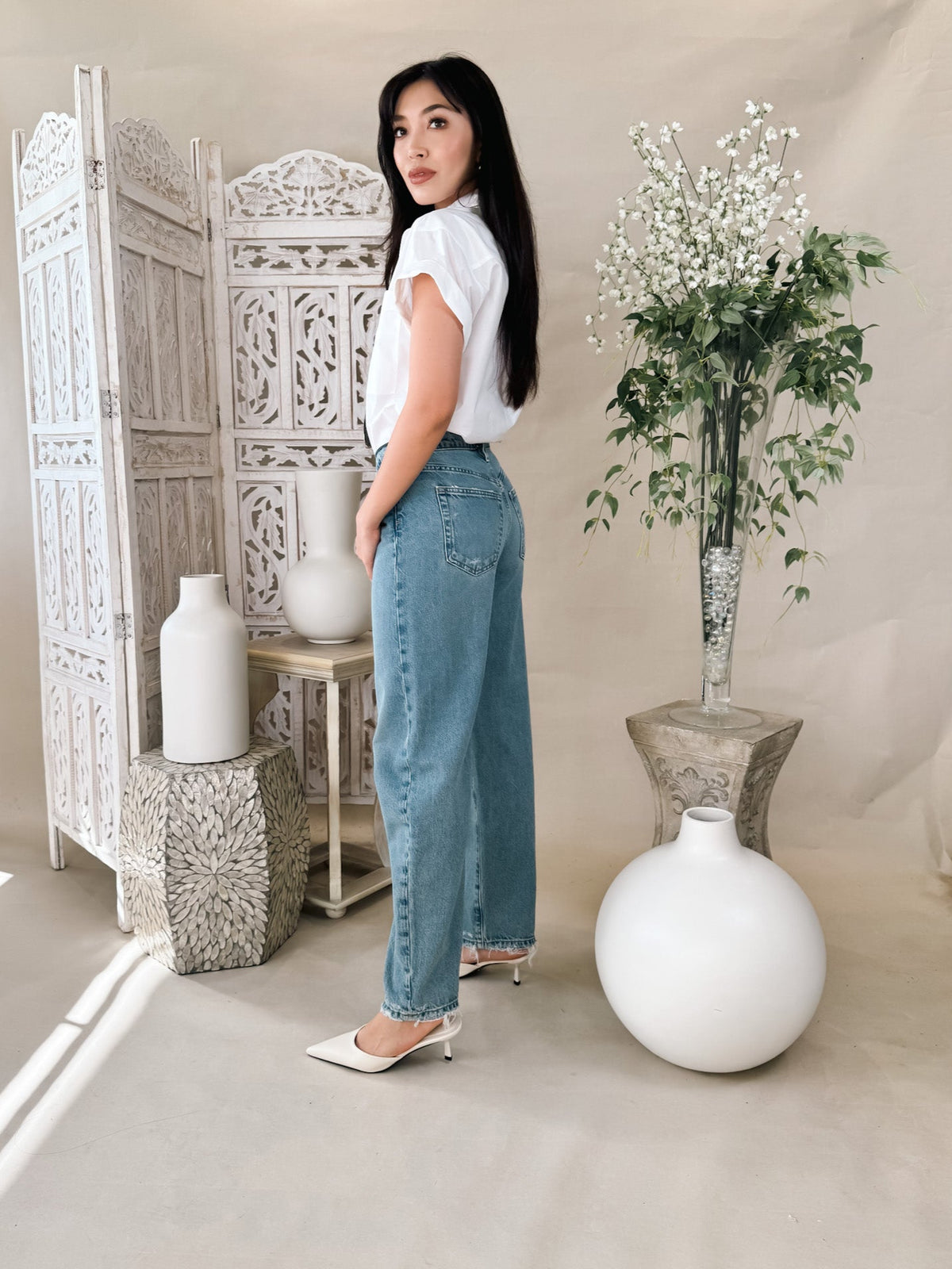 Frame Low Slung Barrel Jean