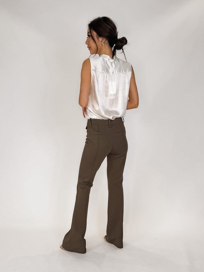 L'Agence Phoebe Sleeveless Band Collar Blouse