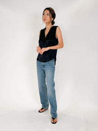 L'Agence Phoebe Sleeveless Band Collar Blouse