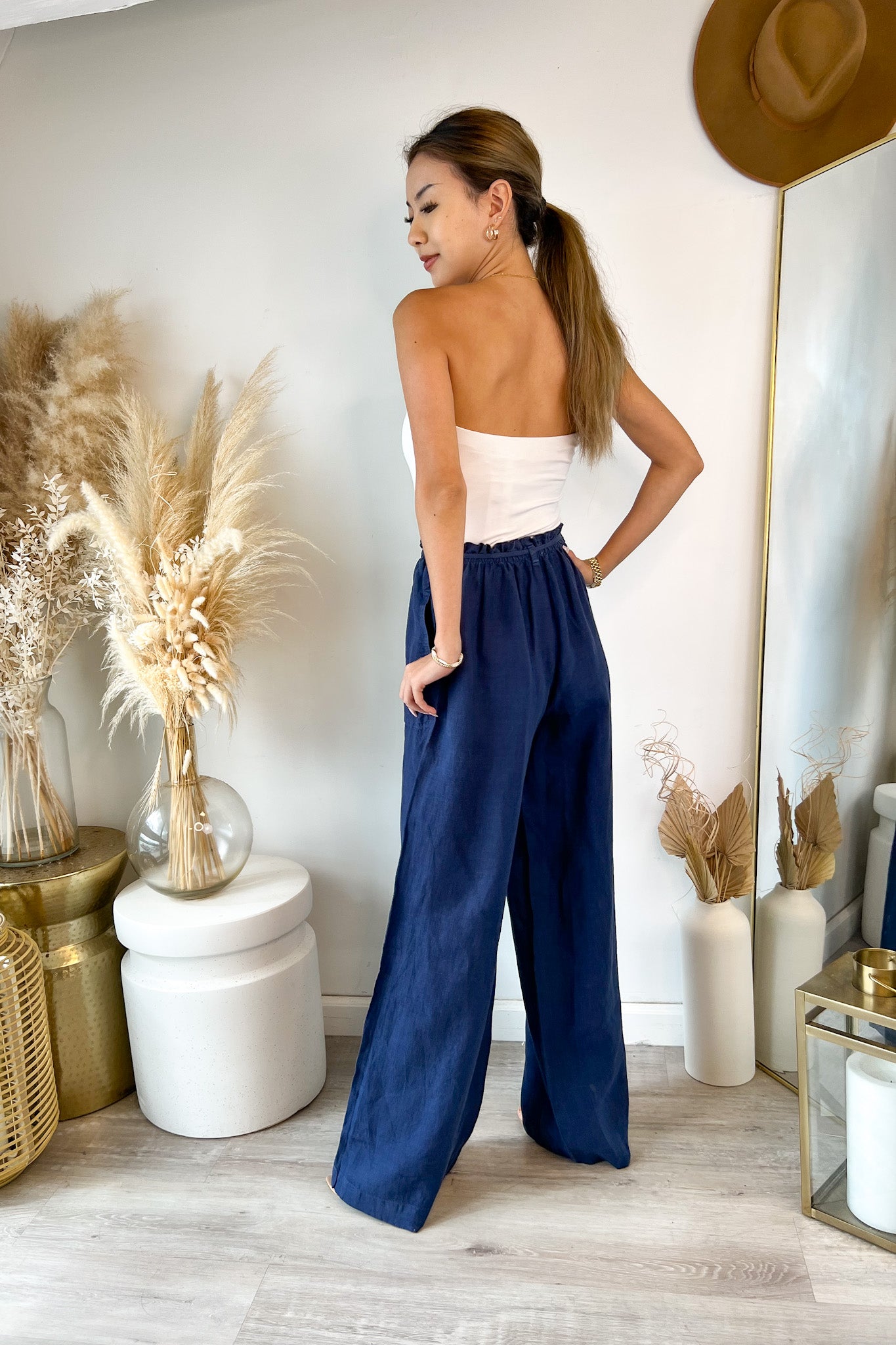 15 Outfits With Satin Palazzo Pants - Styleoholic