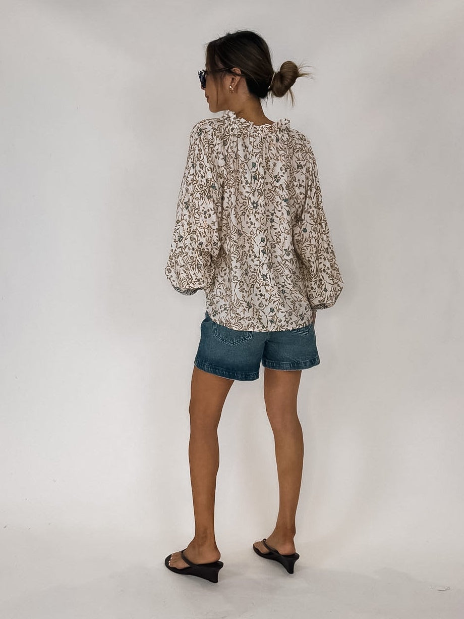 Elan L/S V Neck Flowy Top
