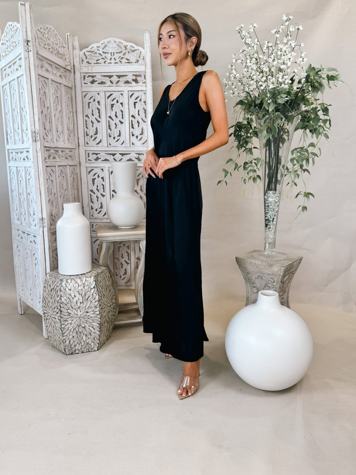 Milio Milano Silk V-Neck S/L Bias Cut Maxi Dress