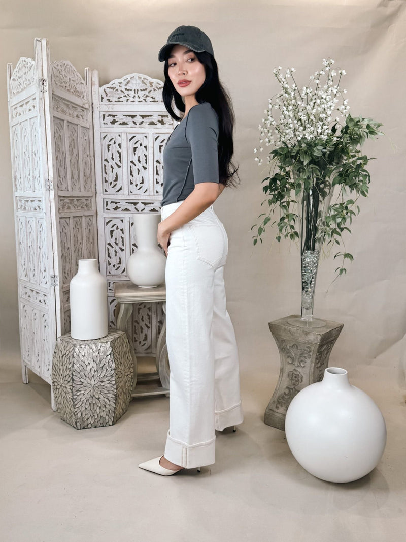 Vir Vita Agnes Three Quarter Sleeve V Neck