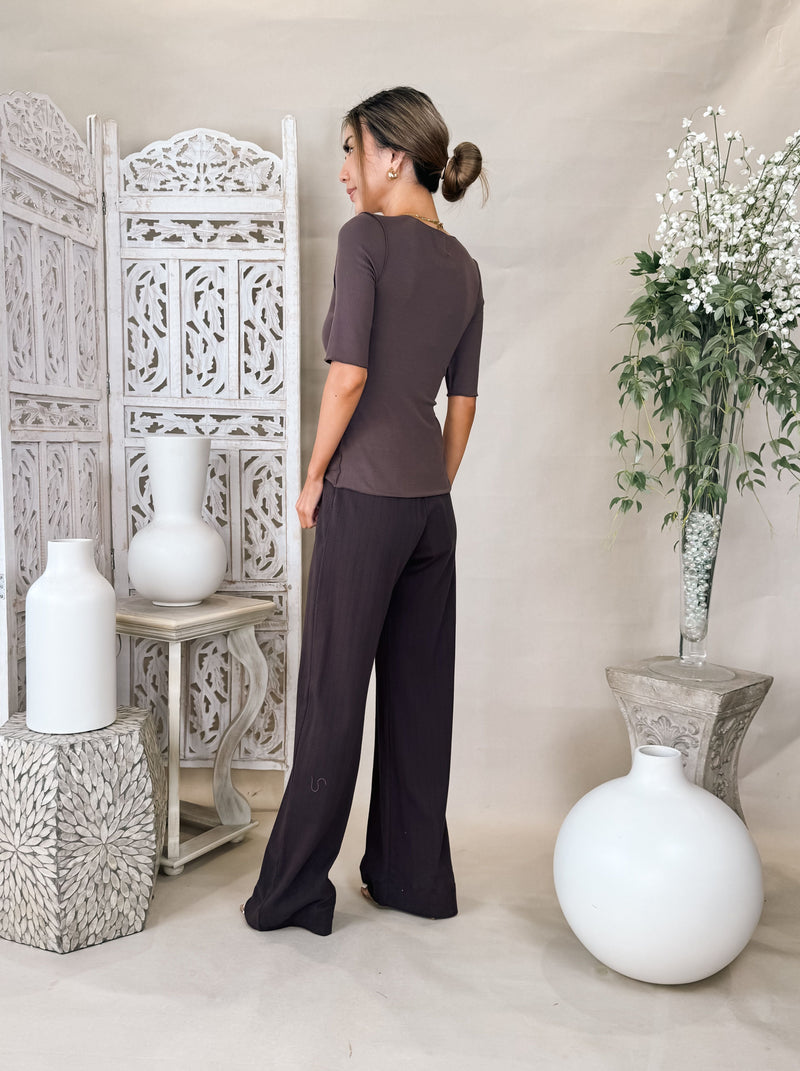 Vir Vita Agnes Three Quarter Sleeve V Neck