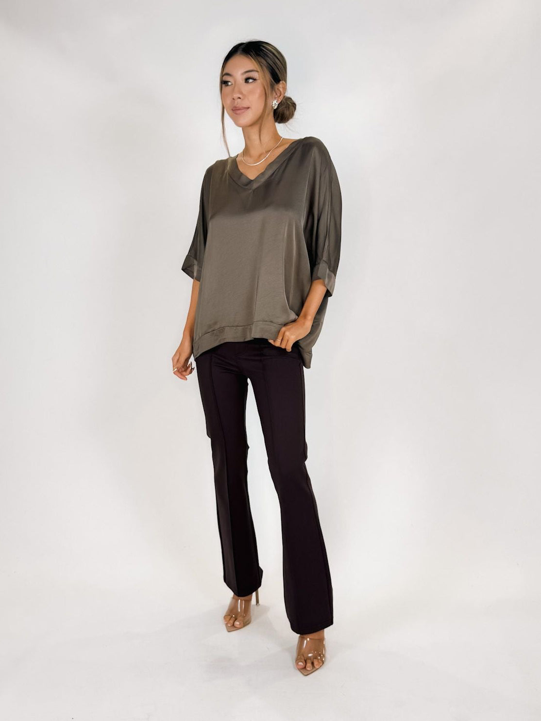 Milio Milano Silky Kimono Sleeve V-Neck