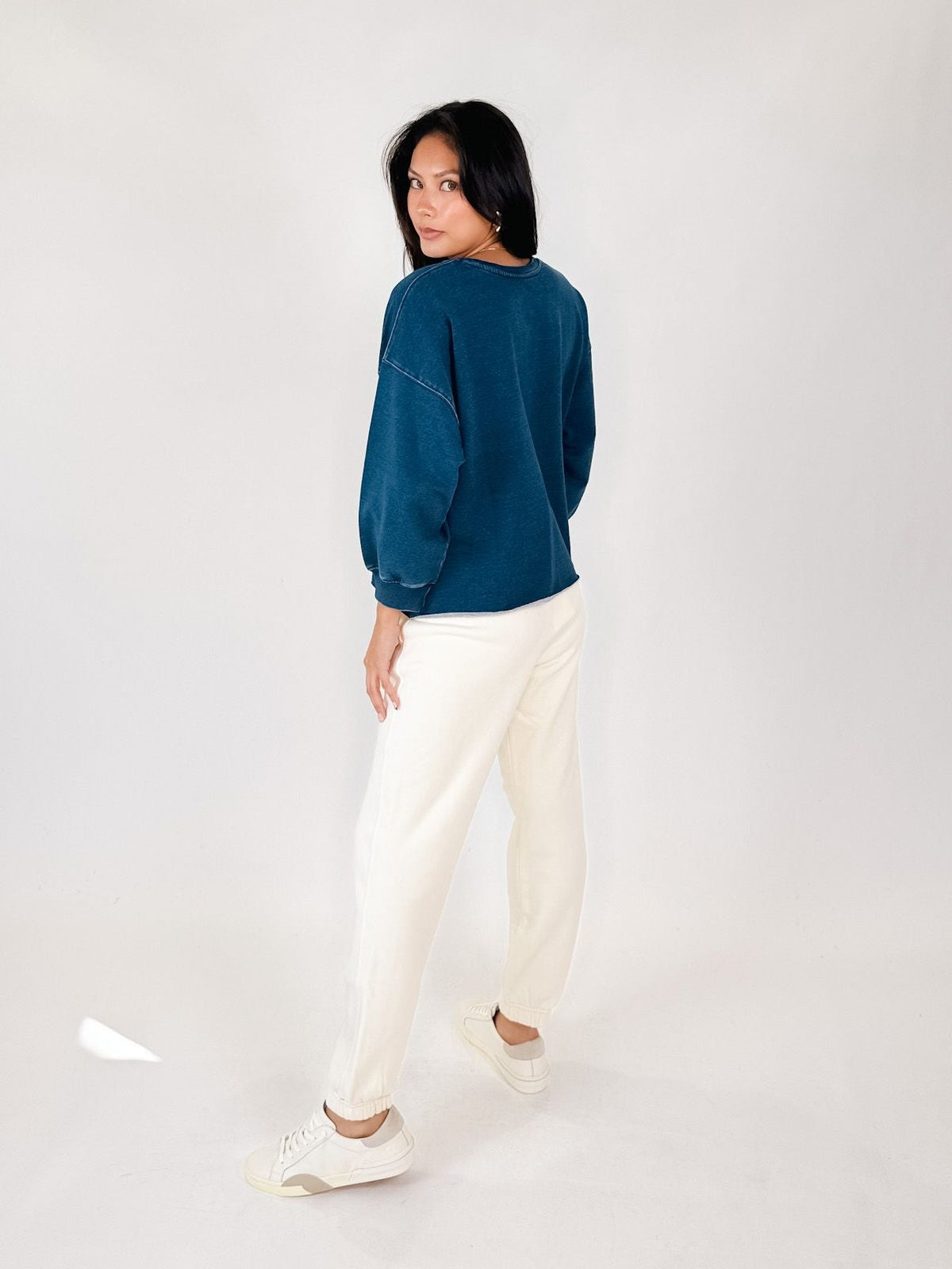 Sunday's Kelly Pullover