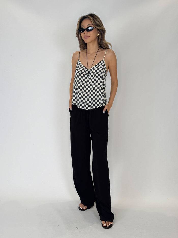 MAI Ava Pant