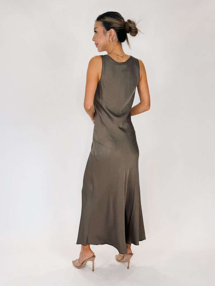 Milio Milano Silk V-Neck Sleeveless Bias Cut Maxi Dress