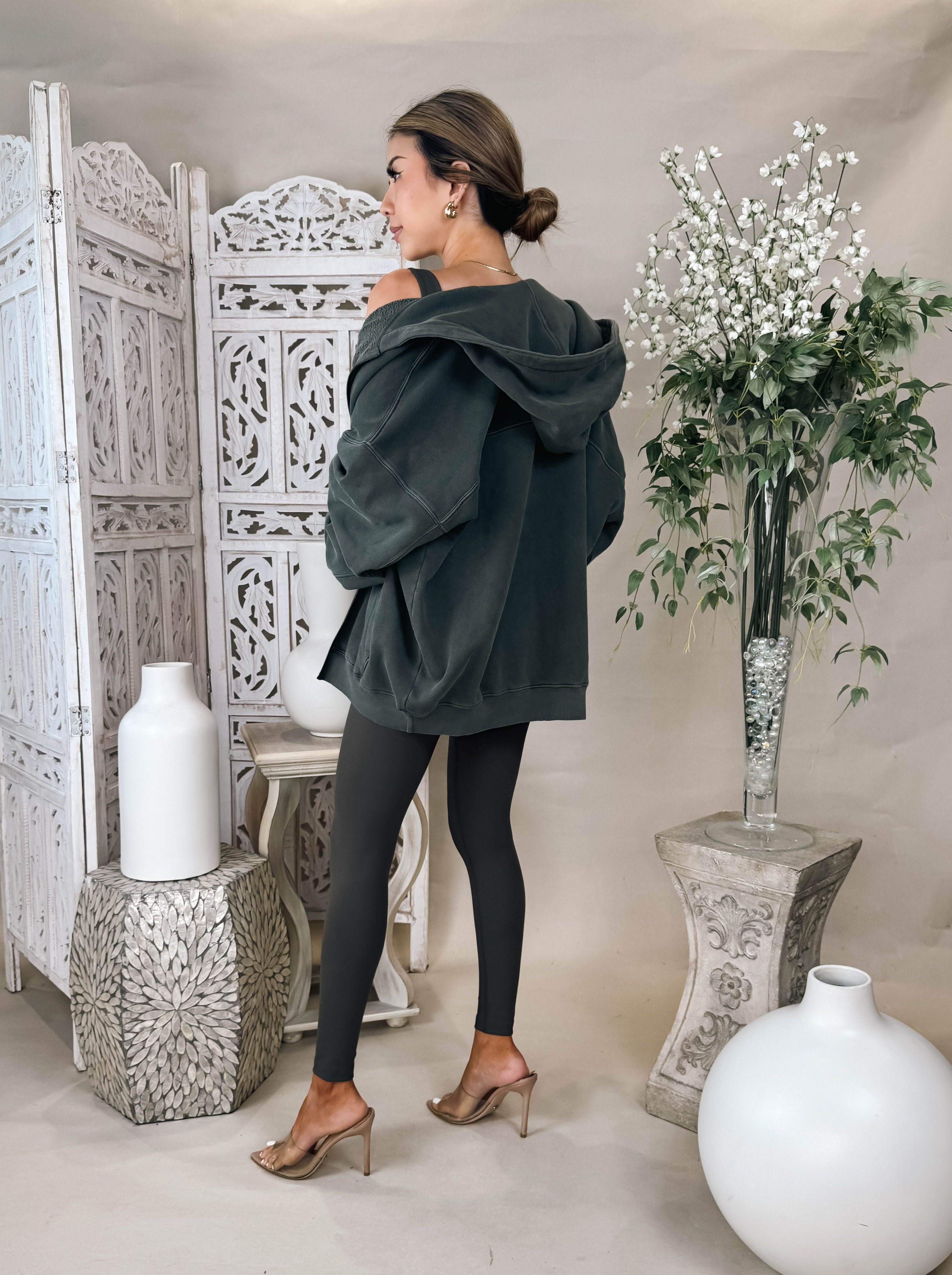 Joah Brown Oversized Zip Hoodie – Mikinola