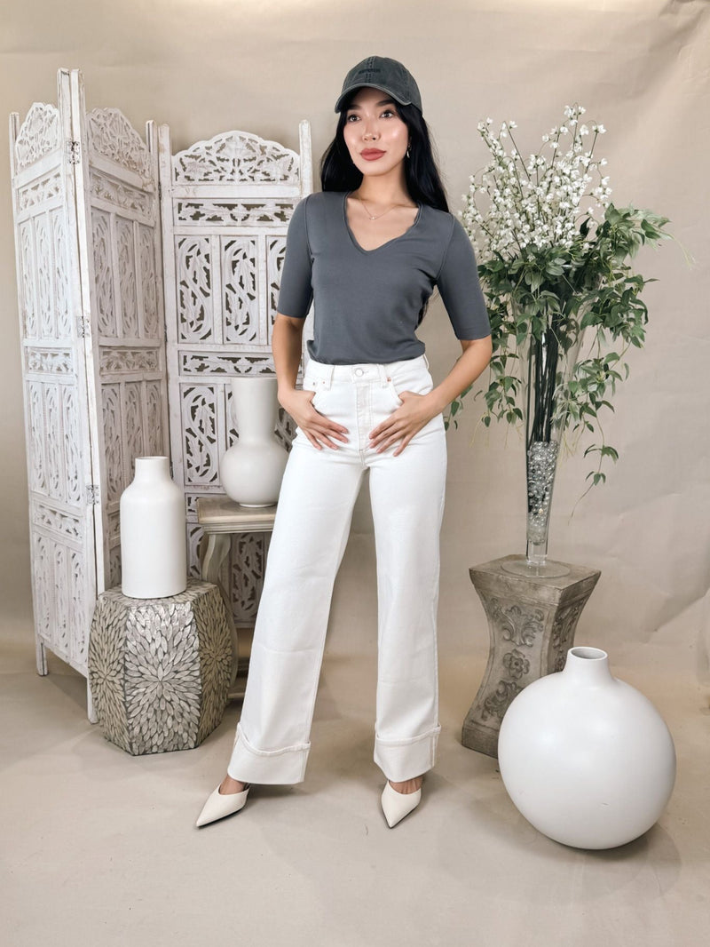 Vir Vita Agnes Three Quarter Sleeve V Neck