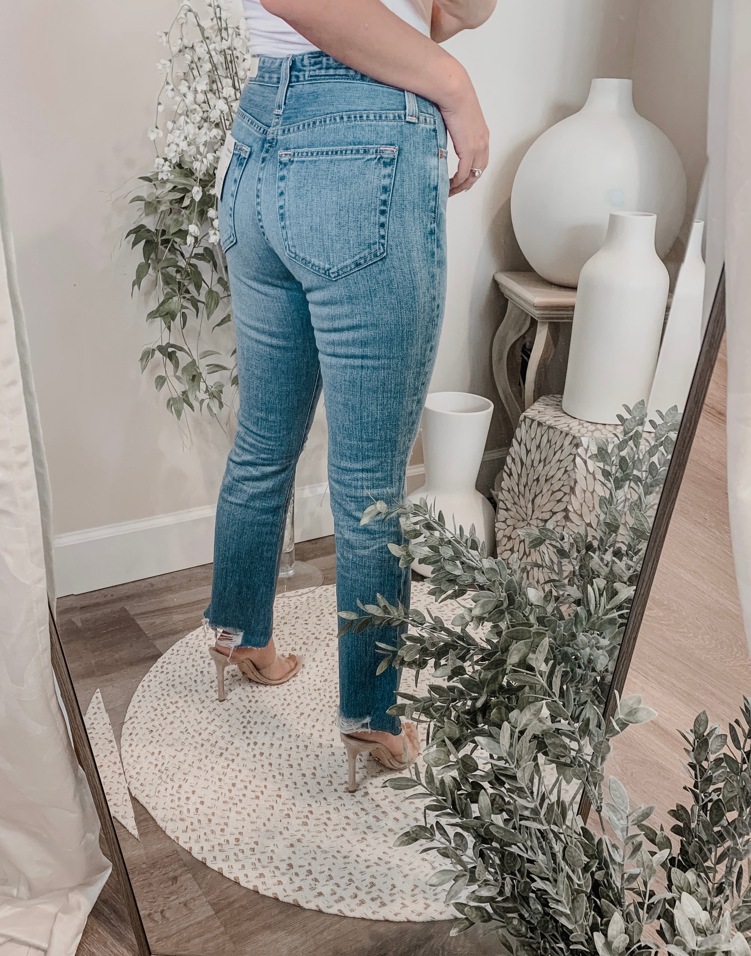 The jodi crop ag hot sale jeans