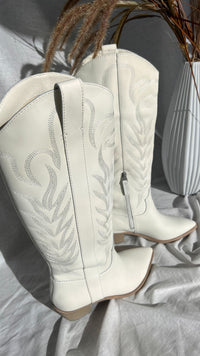 Dolce Vita Solei Boot